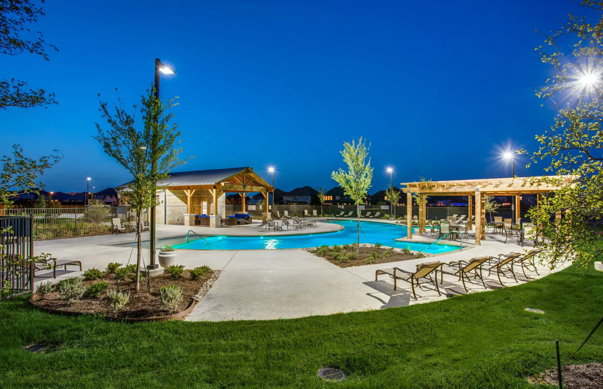 Pulte Homes — Willow Ridge Amenity Center (2 of 3)